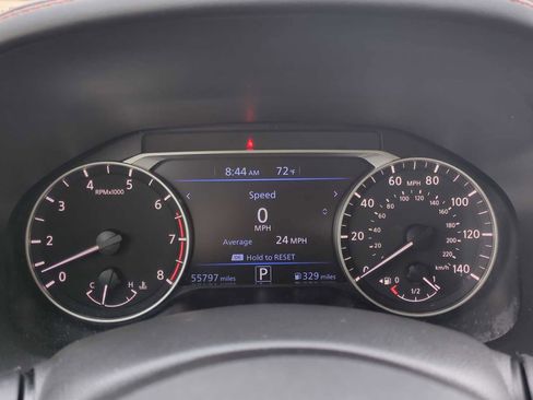 Used 2024 Nissan Altima 2.5 SR FWD image 11