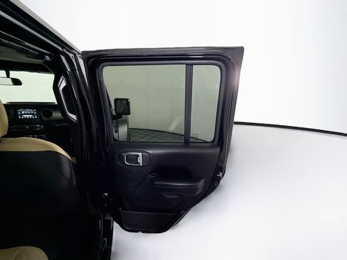 Used 2019 Jeep Wrangler Unlimited Sport S AWD/4WD image 29