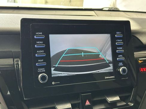 Used 2023 Toyota Camry SE image 19