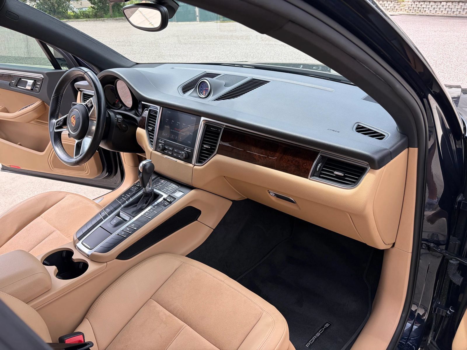 Used 2017 Porsche Macan S AWD/4WD image 22