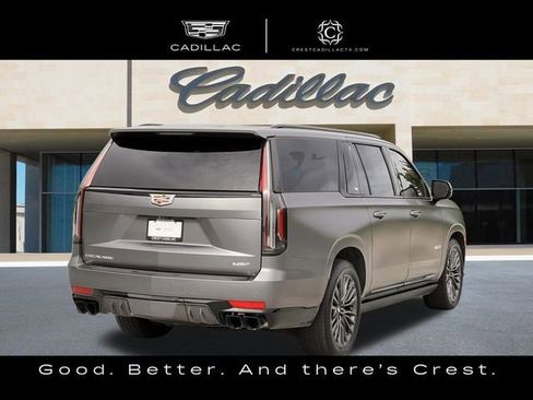 Used 2023 Cadillac Escalade ESV V AWD/4WD image 3