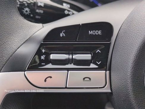 Used 2023 Hyundai Elantra Blue image 24