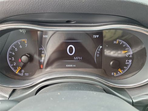 Used 2021 Jeep Grand Cherokee Laredo X image 26