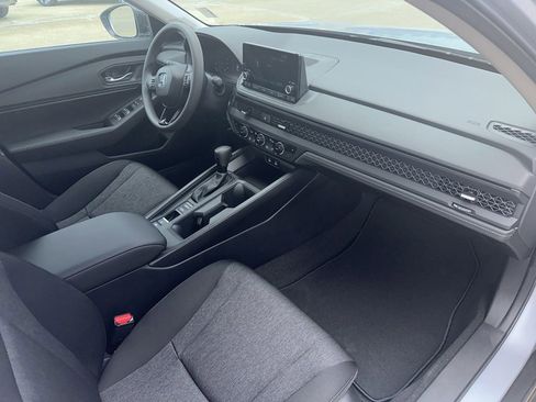 New 2025 Honda Accord SE image 17