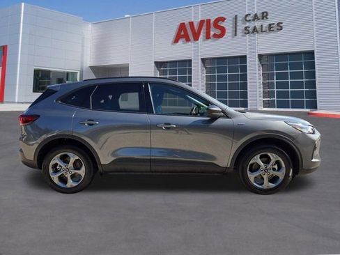 Used 2025 Ford Escape ST-Line AWD/4WD image 5