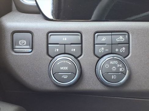 New 2026 Chevrolet Silverado 2500 LT w/ All Star Edition AWD/4WD image 10
