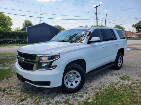 Used 2016 Chevrolet Tahoe 4WD image 3