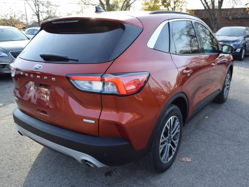 Used 2020 Ford Escape SEL image 6