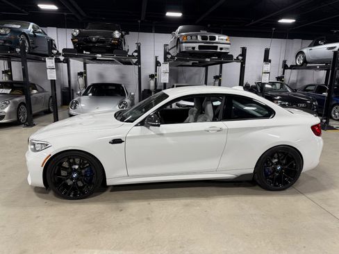Used 2016 BMW M2 RWD image 2