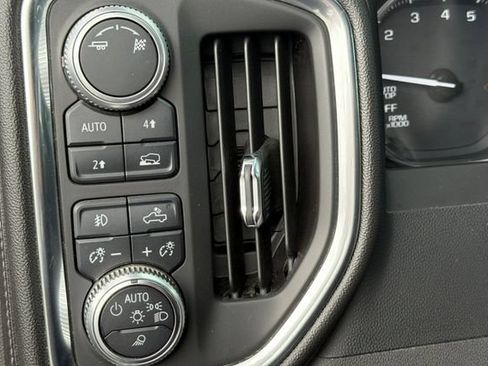 Used 2019 GMC Sierra 1500 SLT AWD/4WD image 40