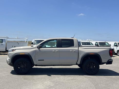 New 2026 GMC Canyon Elevation w/ LPO, Black Badging Package RWD image 6