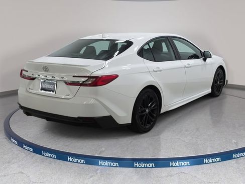 Certified 2025 Toyota Camry SE FWD image 5