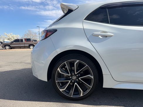 Used 2019 Toyota Corolla XSE image 6