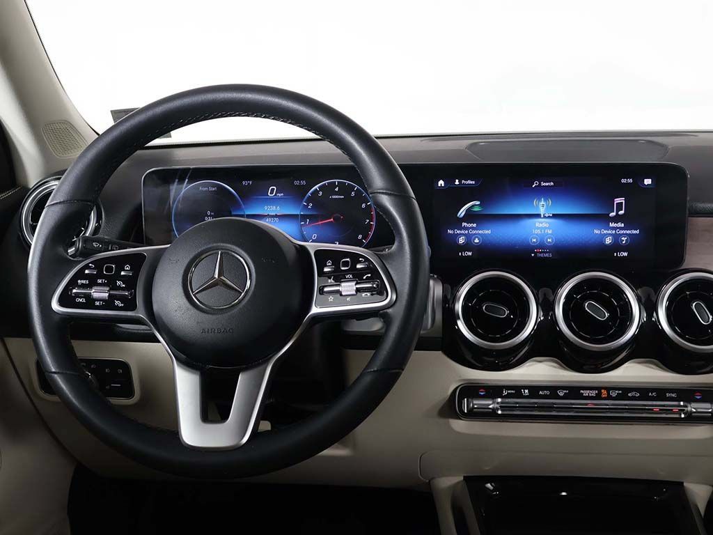 Used 2022 Mercedes-Benz GLB 250 4MATIC image 28