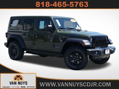 Used 2023 Jeep Wrangler Unlimited w/ 8.4" Radio Group AWD/4WD image 1