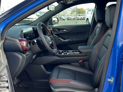 New 2026 Chevrolet Equinox RS w/ Convenience Package III AWD/4WD image 30