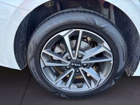 Certified 2023 Kia Forte LXS image 9