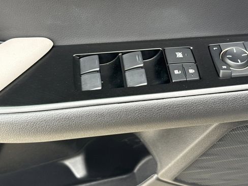 Certified 2024 Lexus UX 250h FWD image 13