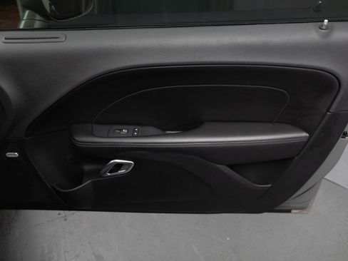Used 2018 Dodge Challenger SXT Plus image 41