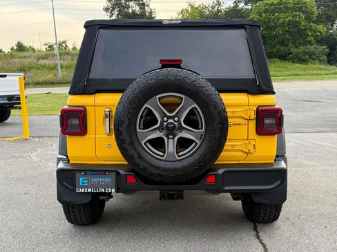 Used 2019 Jeep Wrangler Sport AWD/4WD image 18