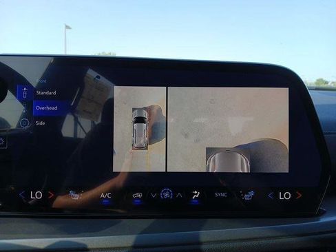 New 2026 Chevrolet Traverse LT w/ Enhanced Driving Package image 23