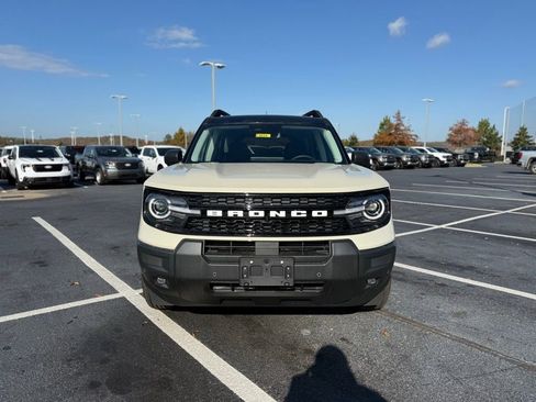 New 2025 Ford Bronco Sport Outer Banks w/ Outer Banks Tech Package+ image 2