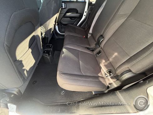 Used 2023 Jeep Gladiator Overland image 14