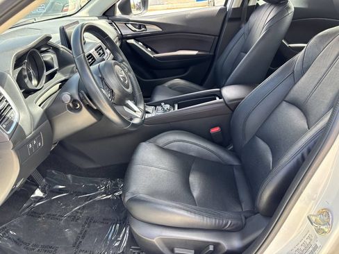 Used 2017 MAZDA MAZDA3 Grand Touring w/ Premium Equipment Package FWD image 17