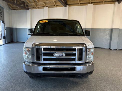 Used 2014 Ford E-250 and Econoline 250 w/ Power Group image 2
