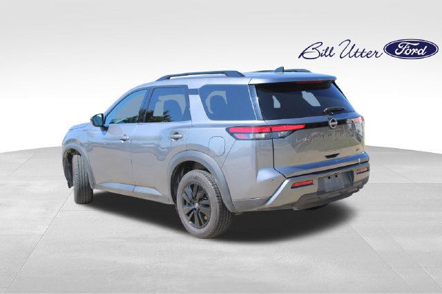 Used 2026 Nissan Pathfinder SL FWD image 7