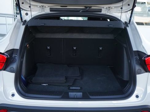 Used 2026 Chevrolet Trax RS w/ Sunroof Package FWD image 8