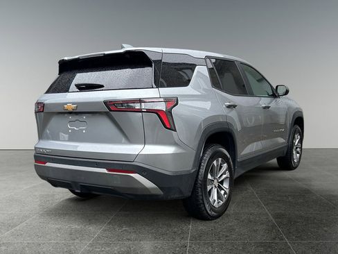 Used 2025 Chevrolet Equinox LT image 7