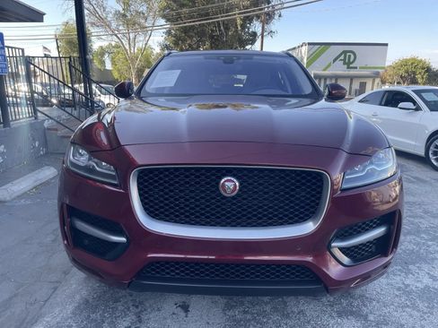 Used 2017 Jaguar F-PACE R-Sport AWD/4WD image 2