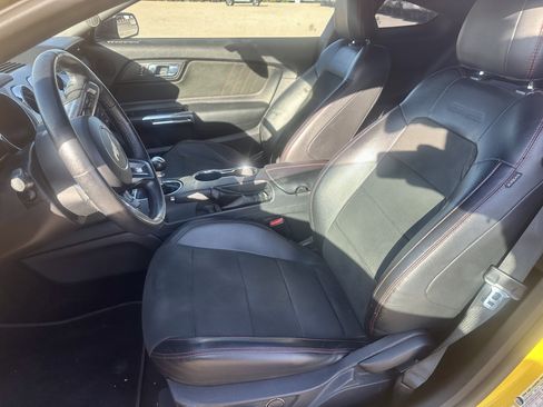 Used 2017 Ford Mustang GT Premium RWD image 13