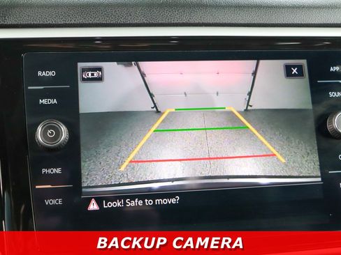 Used 2022 Volkswagen Atlas Cross Sport SE image 18