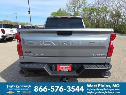 Used 2023 Chevrolet Silverado 1500 Custom Trail Boss AWD/4WD image 7