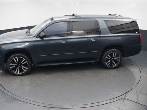 Used 2020 Chevrolet Suburban Premier w/ RST 6.2L Performance Edition image 40