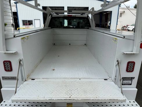 Used 2022 Ford F350 XL w/ Power Equipment Group AWD/4WD image 7