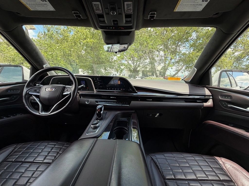 Used 2021 Cadillac Escalade Sport Platinum AWD/4WD image 33