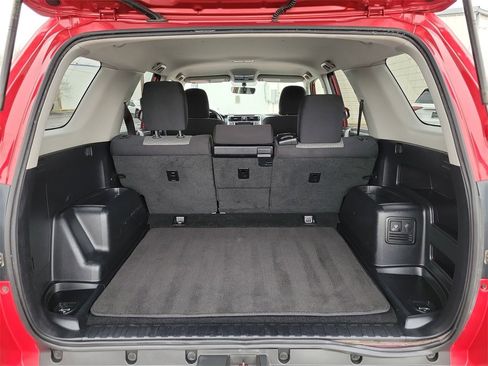 Used 2019 Toyota 4Runner SR5 image 12