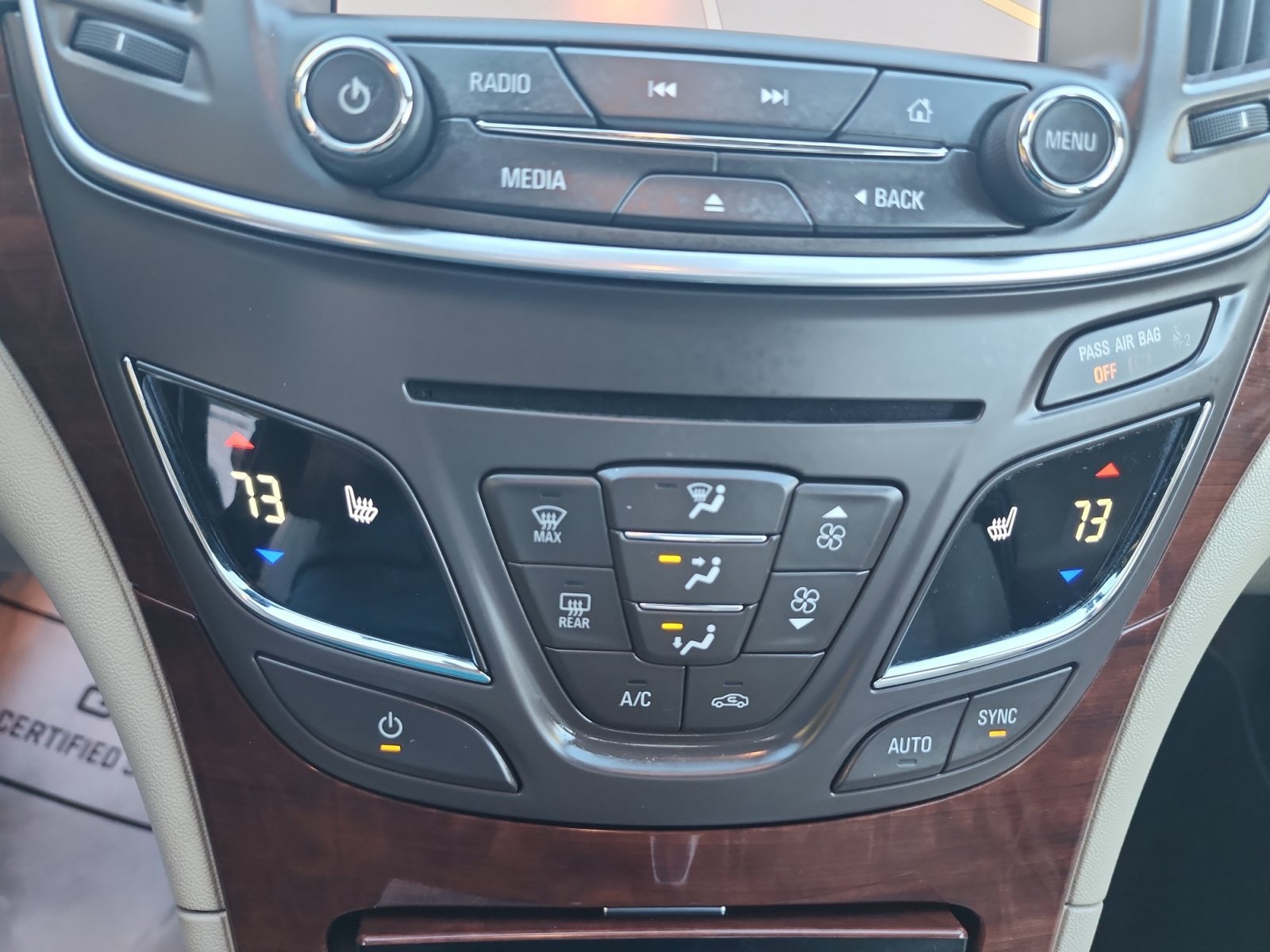 Used 2015 Buick Regal Premium w/ Experience Buick Package FWD image 28