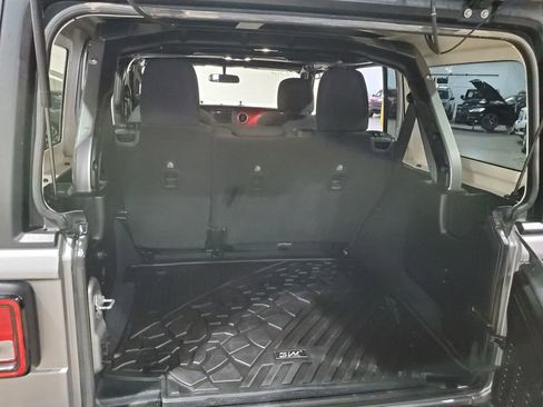 Used 2019 Jeep Wrangler Unlimited Rubicon AWD/4WD image 43