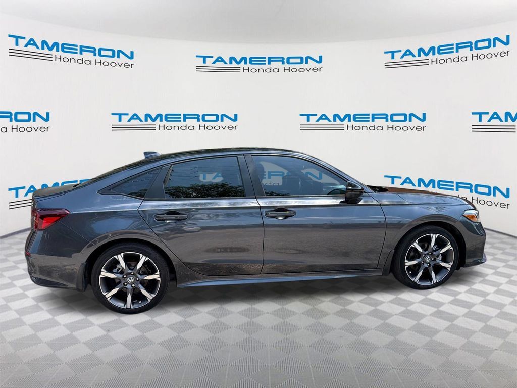 Used 2025 Honda Civic Sport image 6