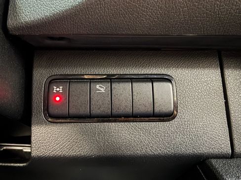 Used 2022 Mercedes-Benz Sprinter 2500 image 22