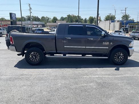 Used 2018 RAM 2500 Laramie AWD/4WD image 6