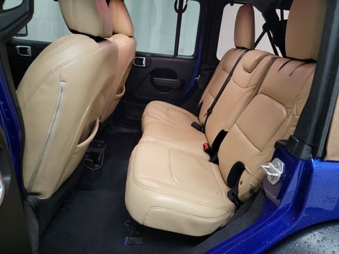 Used 2019 Jeep Wrangler Unlimited Sport S image 28