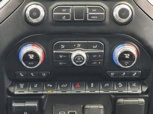 Used 2021 GMC Sierra 2500 AT4 w/ AT4 Premium Plus Package image 16