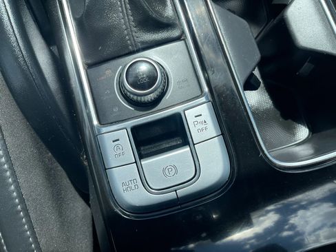 Used 2020 Kia Telluride LX AWD/4WD image 22