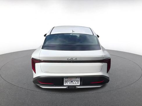 Used 2025 Kia K4 LXS image 12