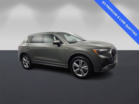 Used 2022 Audi Q3 2.0T Premium w/ Convenience Package image 1